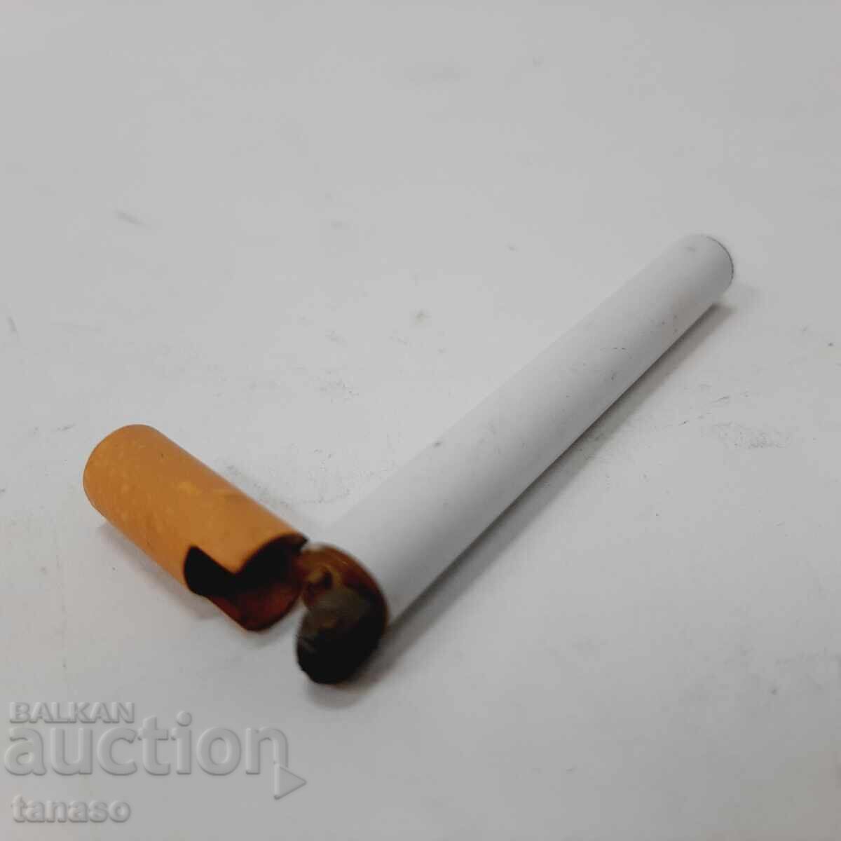 Auction Old cigarette lighter (3.2) Auction Old cigarette lighter (3.2)