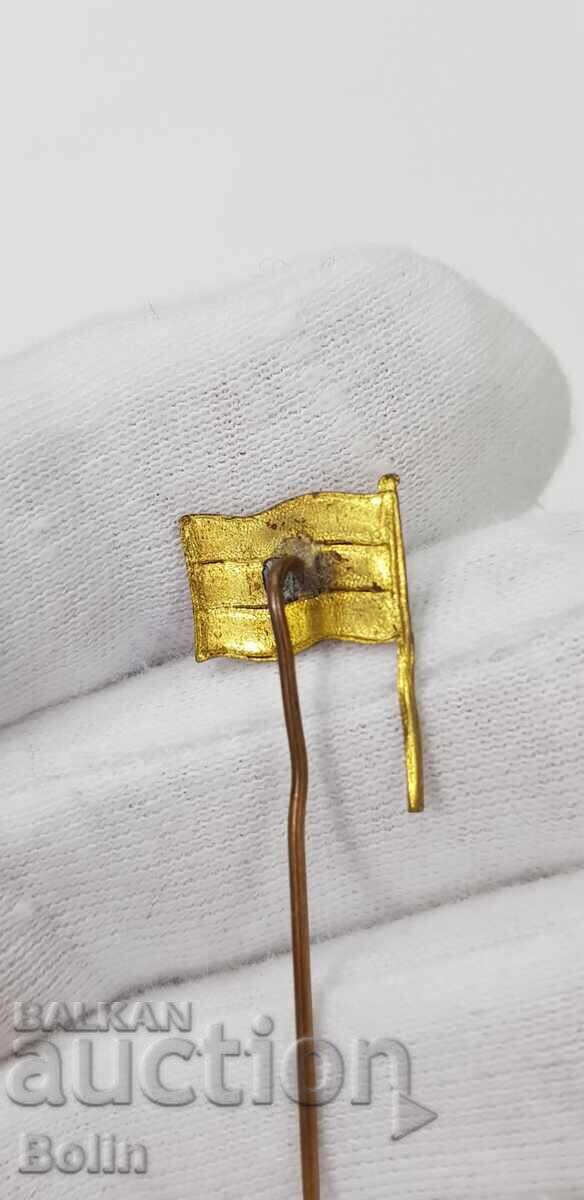 Delivery of Rare Russian Tsarist White Guards badge, insignia - flag with eagle Delivery of Rare Russian Tsarist White Guards badge, insignia - flag with eagle