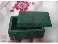 Natural malachite box