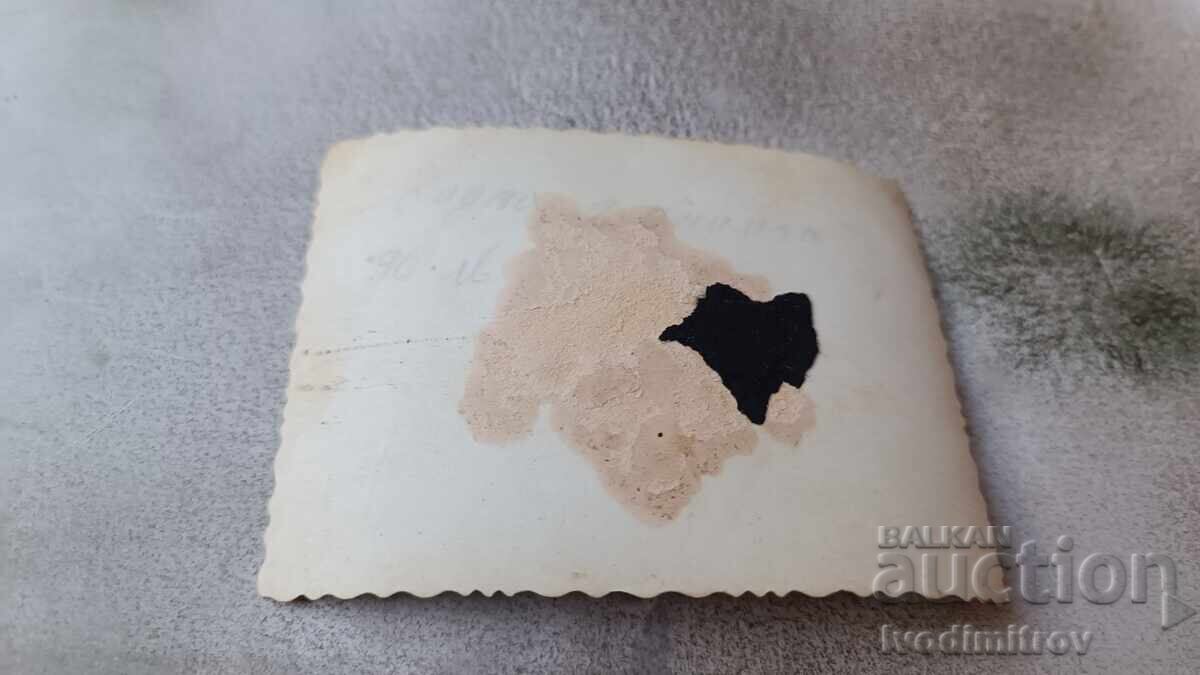 Φωτογραφία Τέσσερα νεαρά κορίτσια με τιμή 1.65 BGN | € 0.84 Φωτογραφία Τέσσερα νεαρά κορίτσια με τιμή 1.65 BGN | € 0.84