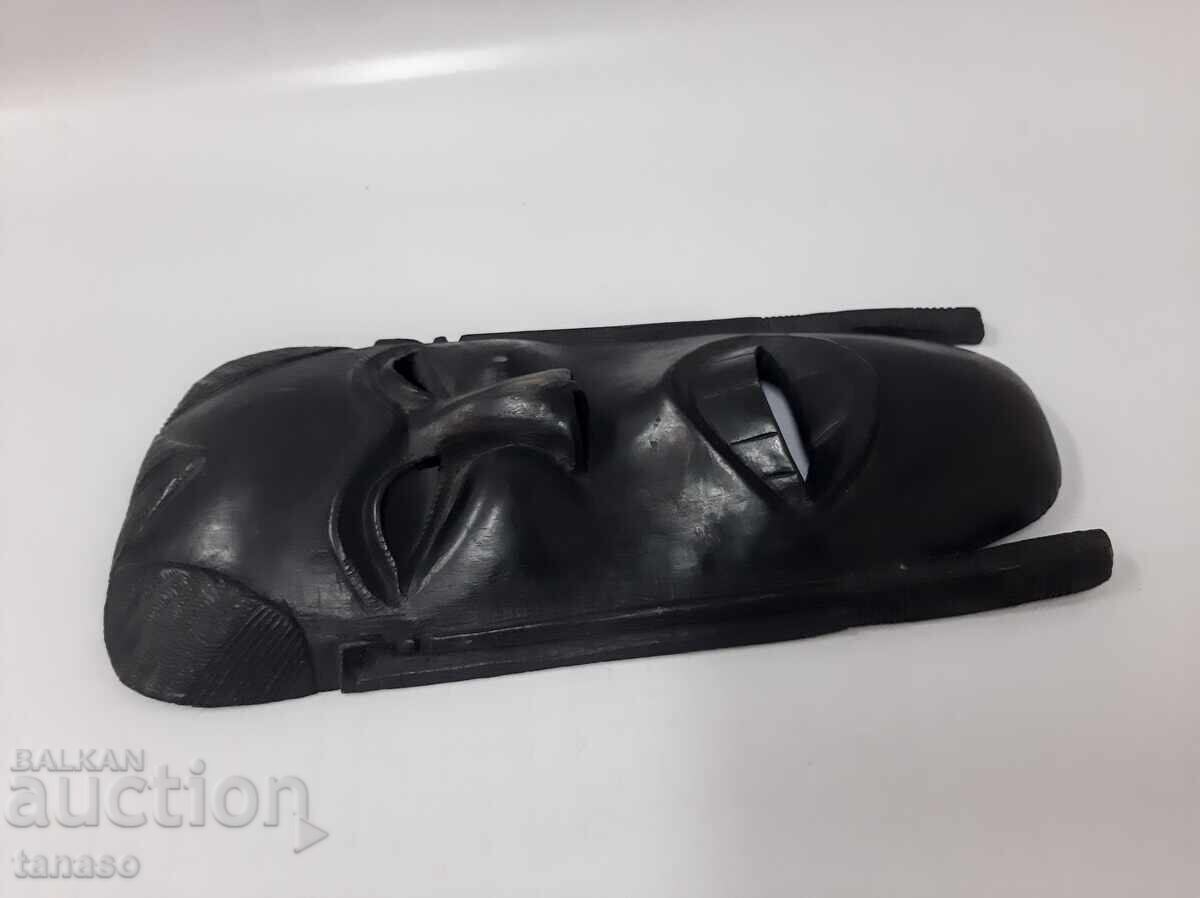 Auction  Tribal African Mask(1.4)