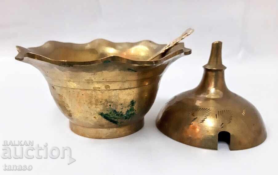Old brass sugar bowl with spoon (1.3) - 5 Old brass sugar bowl with spoon (1.3) - 5