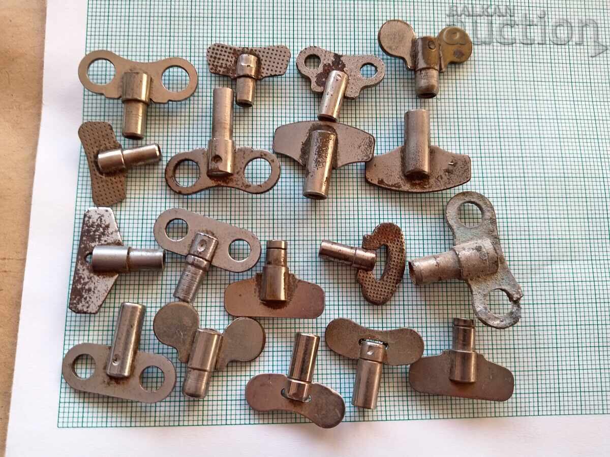 keys for antique small alarm clocks - 6 keys for antique small alarm clocks - 6