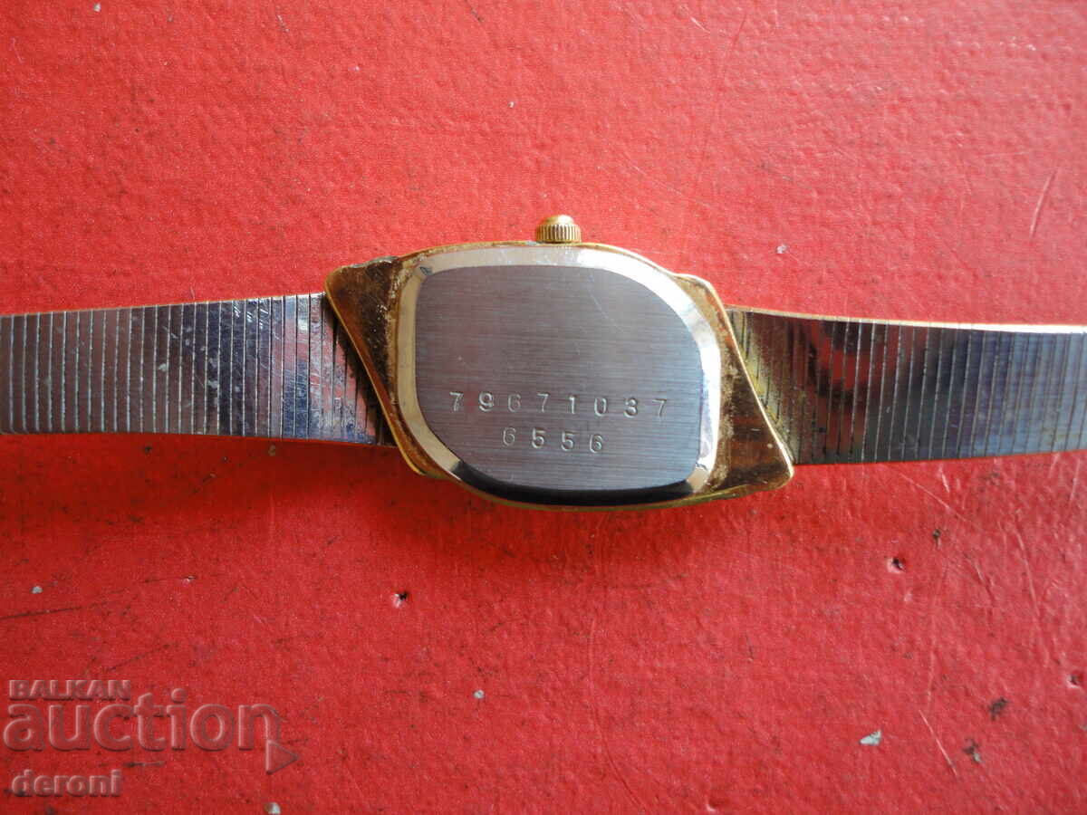 Delivery of Gold-plated Swiss watch GM