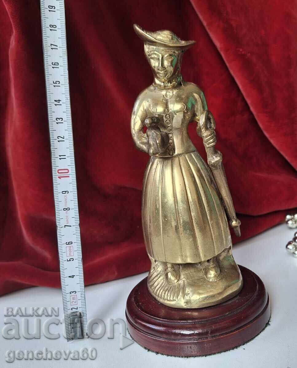 Old bronze sculpture, "Lady with a puppy" Old bronze sculpture, "Lady with a puppy"