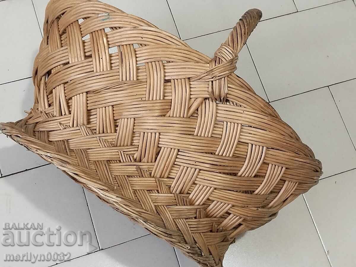 Old wicker basket paner basket with price 54.00 BGN | € 27.61 Old wicker basket paner basket with price 54.00 BGN | € 27.61