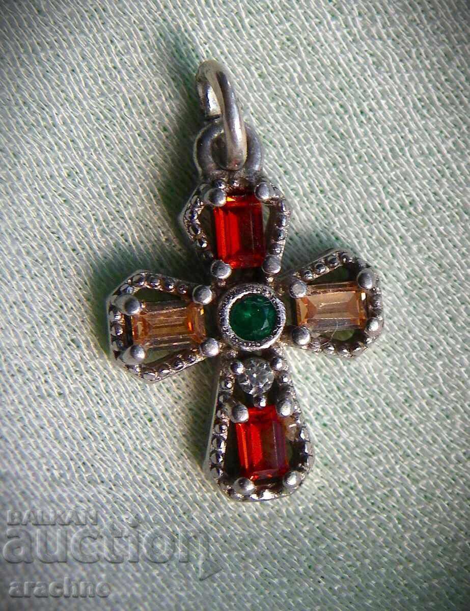 Delivery of Silver cross with 3 types of beryl - emerald, heliotrope and morganite Delivery of Silver cross with 3 types of beryl - emerald, heliotrope and morganite