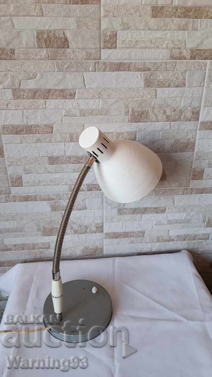 Auction Old metal desk lamp - No. 39 - Antique Auction Old metal desk lamp - No. 39 - Antique