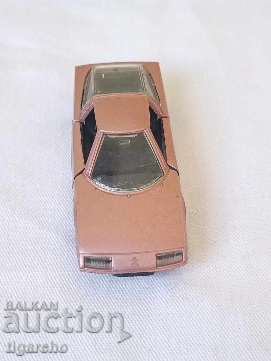 Cărucior francez vechi