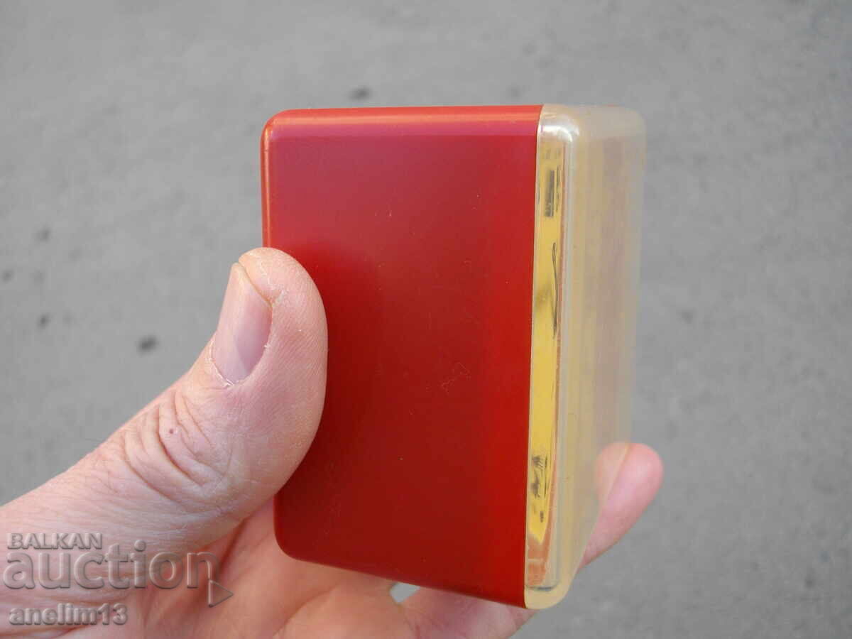 Auction  SLAVA COLLECTIBLE ALARM CLOCK