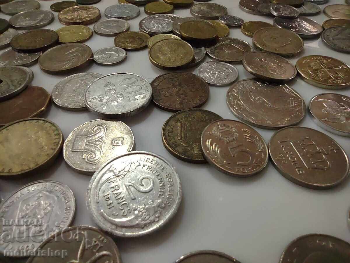 One kilogram of world coins with price 60.00 BGN | € 30.68 One kilogram of world coins with price 60.00 BGN | € 30.68
