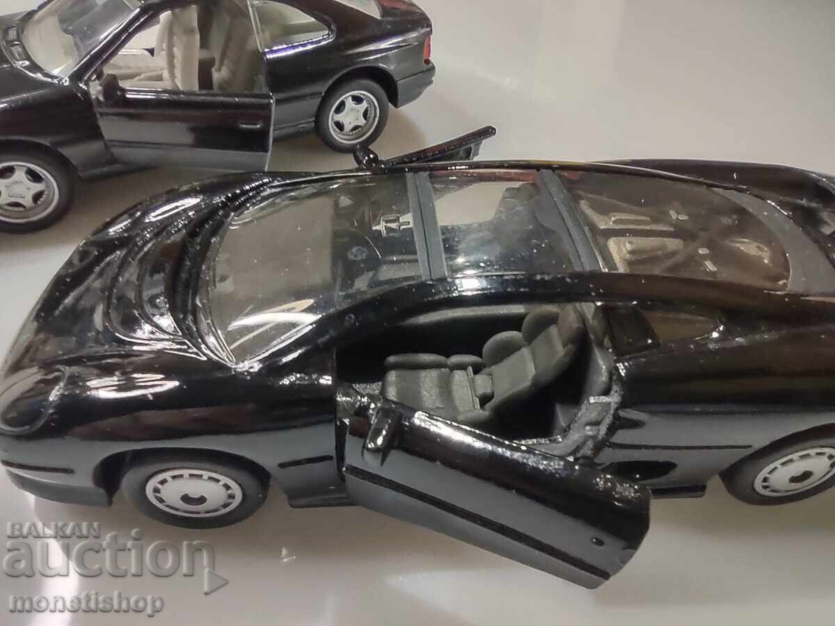 Delivery of Two 1:42 scale carts