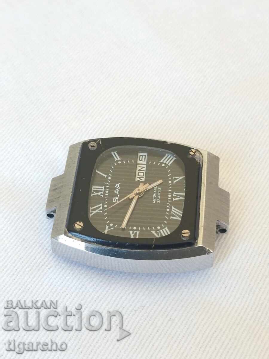 Licitație ceasul Slava