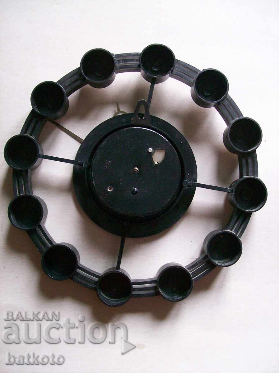 Working wall clock for maintenance with price 15.50 BGN | € 7.93 Working wall clock for maintenance with price 15.50 BGN | € 7.93