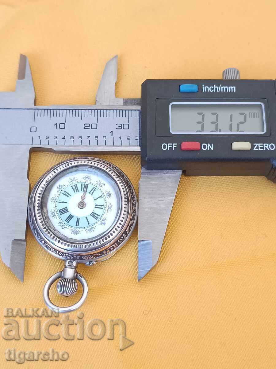 Ladies pocket watch with price 125.00 BGN | € 63.91