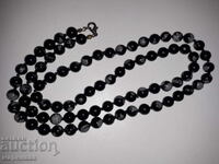 NECKLACE. BLACK AGATE