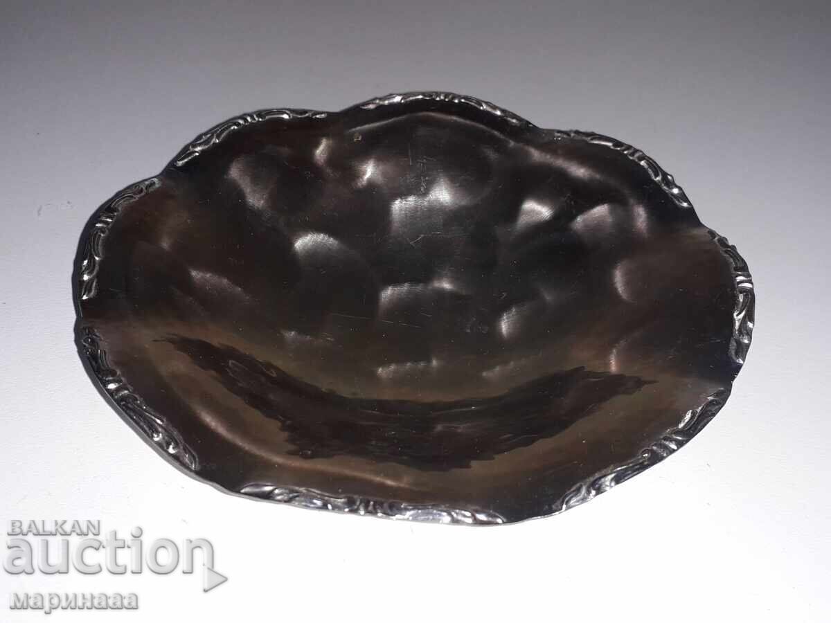 Auction BOWL WITH FEET. SILVER-PLATED BRASS Auction BOWL WITH FEET. SILVER-PLATED BRASS