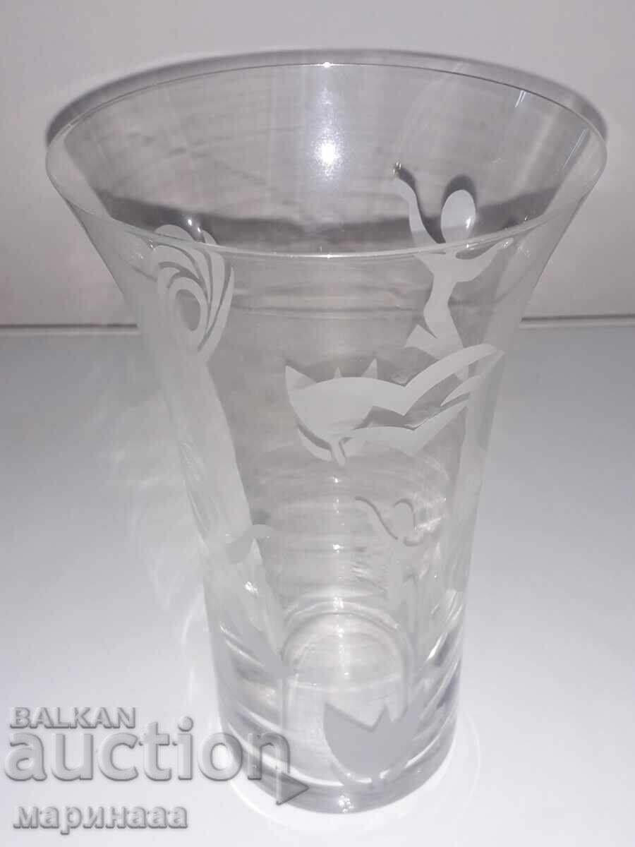 Auction NEW VASE. SOLID. GLASS Auction NEW VASE. SOLID. GLASS