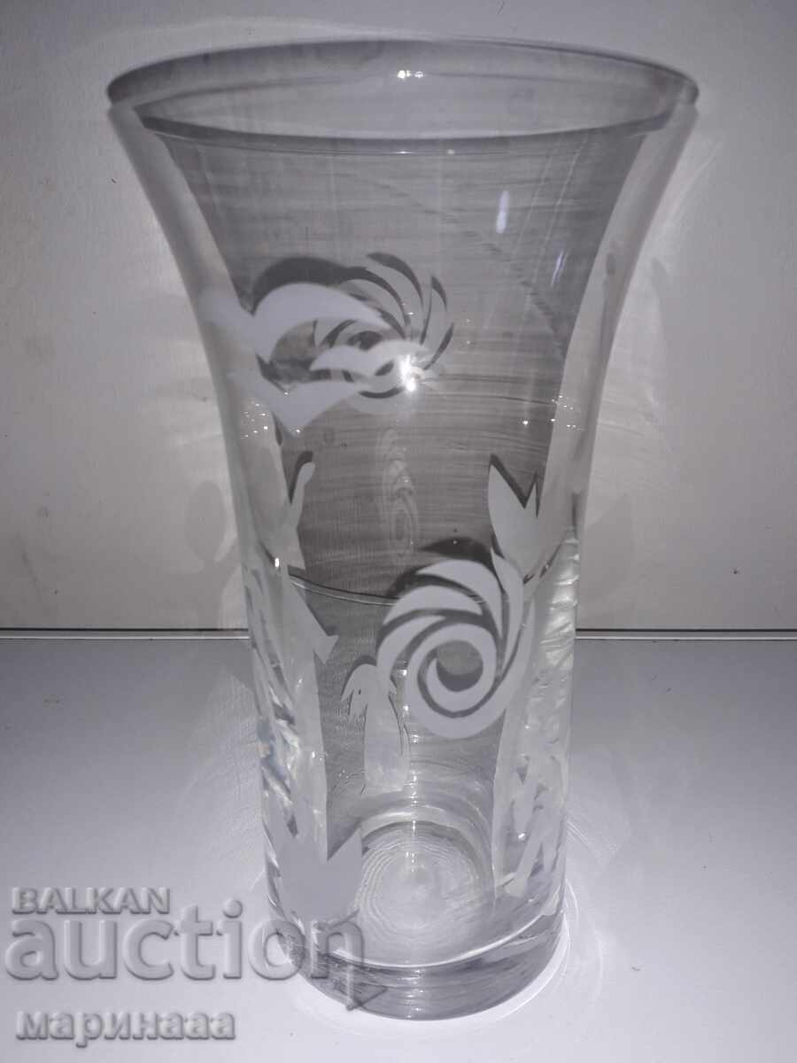 NEW VASE. SOLID. GLASS - 5 NEW VASE. SOLID. GLASS - 5