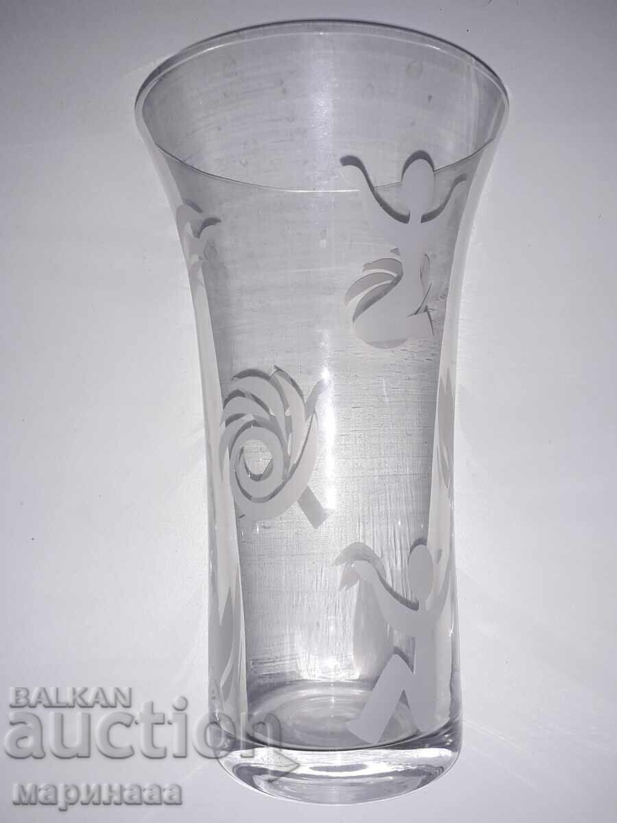 NEW VASE. SOLID. GLASS - 6 NEW VASE. SOLID. GLASS - 6