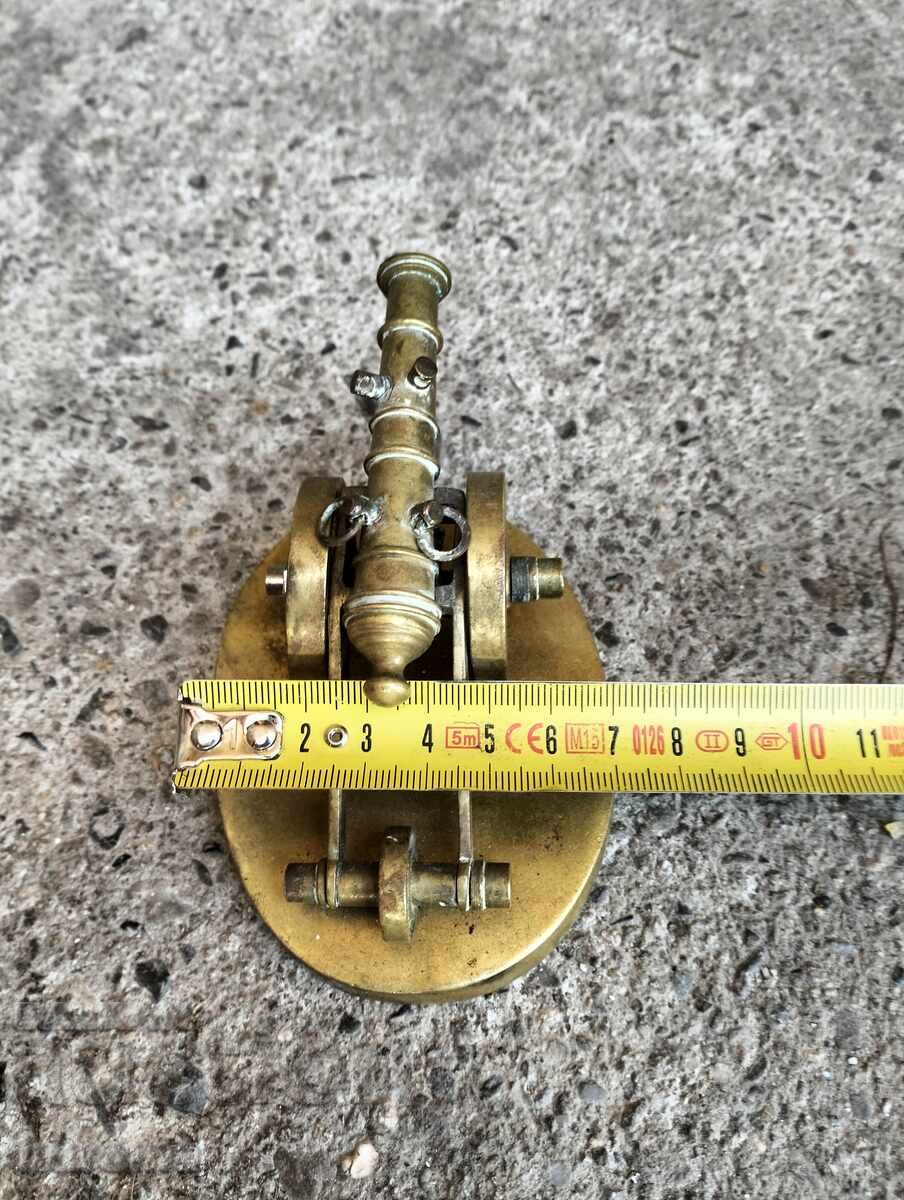 Delivery of A bronze cannon Delivery of A bronze cannon