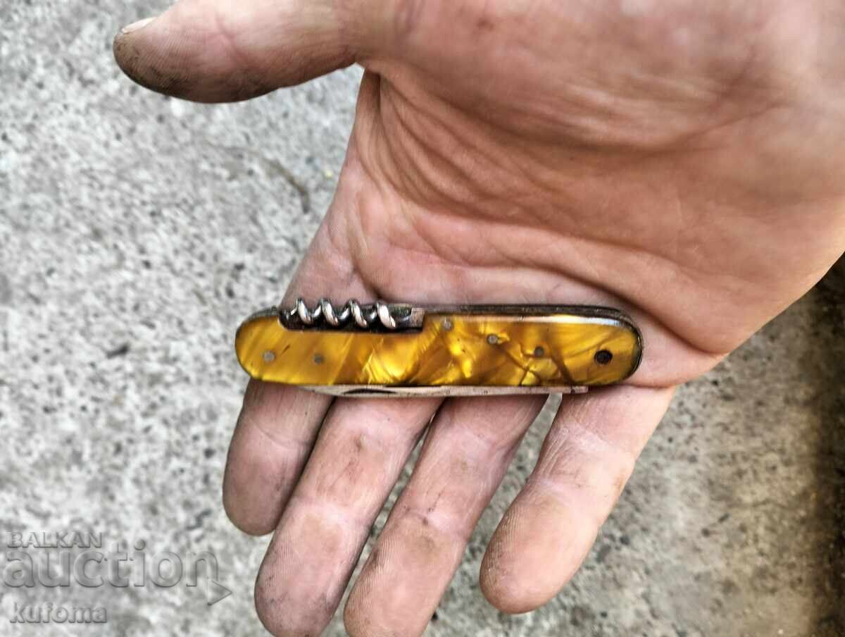 Auction An old pocket knife Auction An old pocket knife