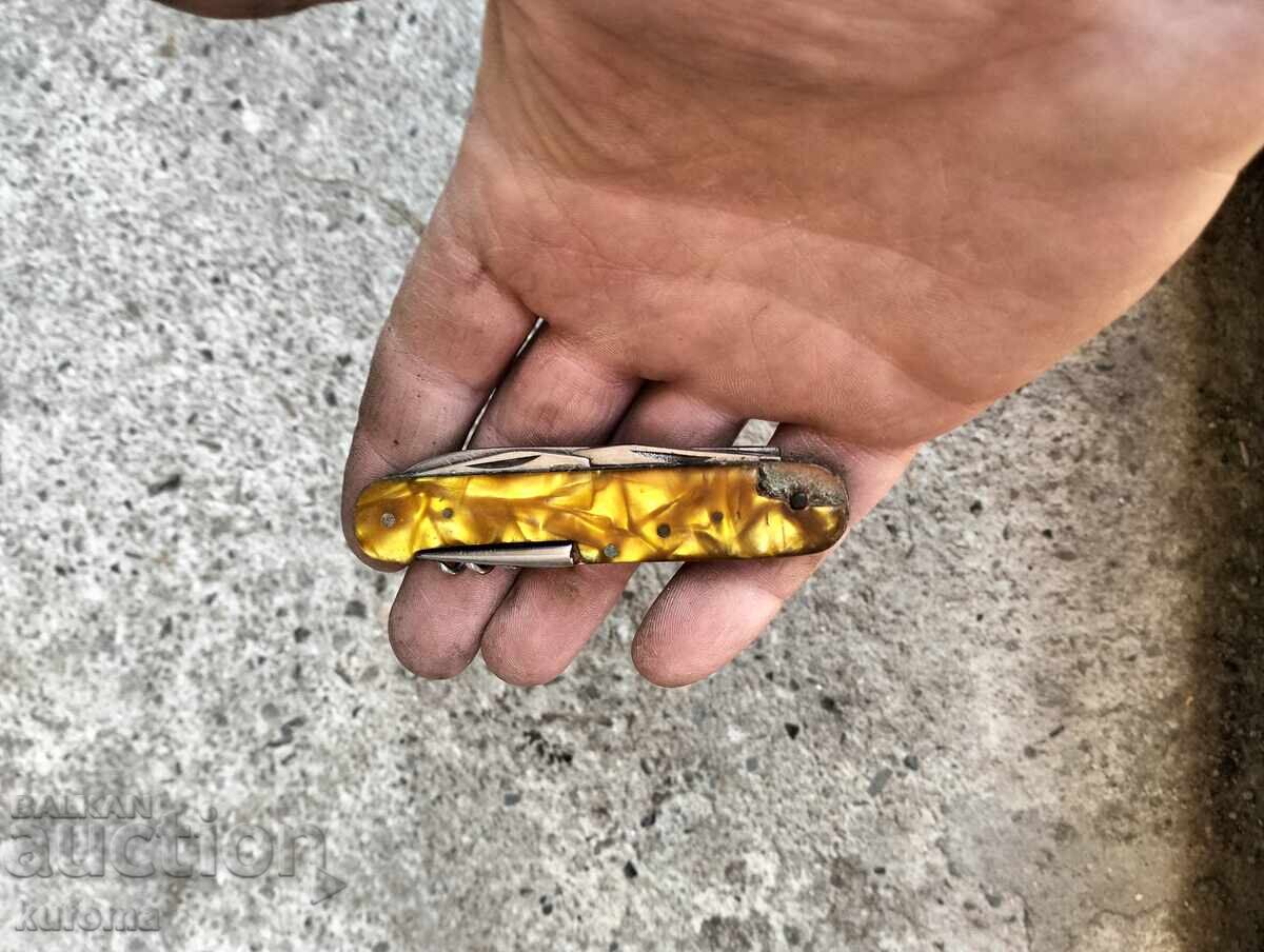 Delivery of An old pocket knife Delivery of An old pocket knife