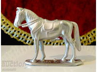 Statuette, figurine Horse made of tin.