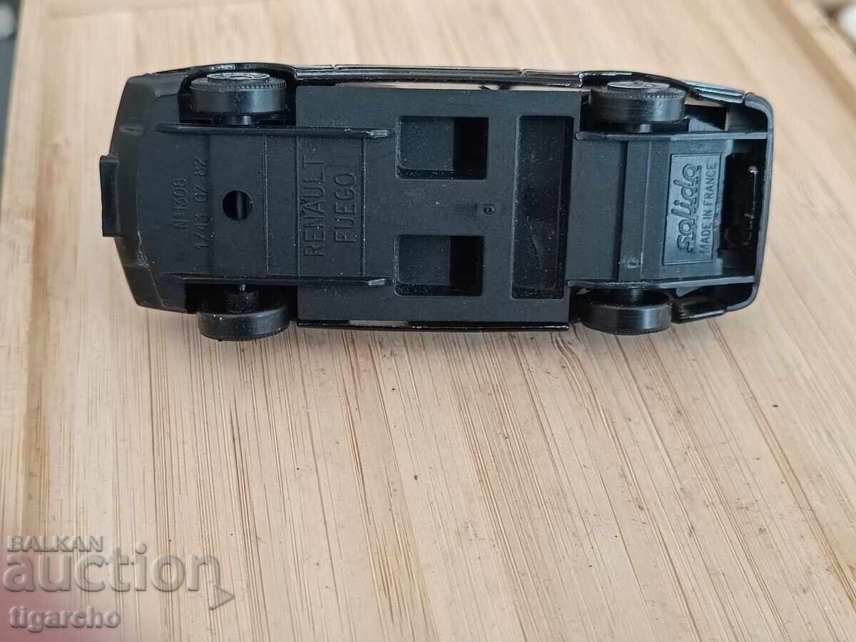 Licitație Carucior Renault Fuego Licitație Carucior Renault Fuego