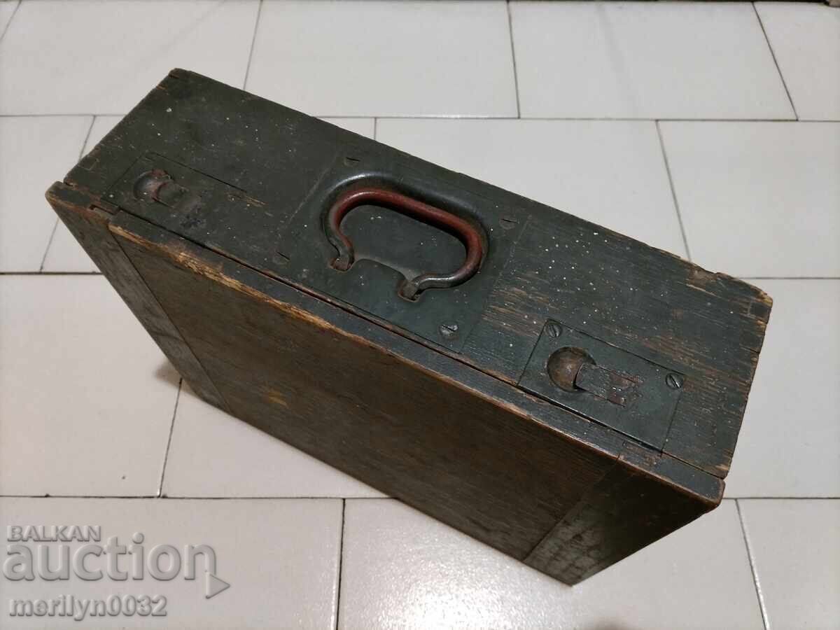 Auction Wooden box medical cassette Wehrmacht WW1 WW2 RARE Auction Wooden box medical cassette Wehrmacht WW1 WW2 RARE