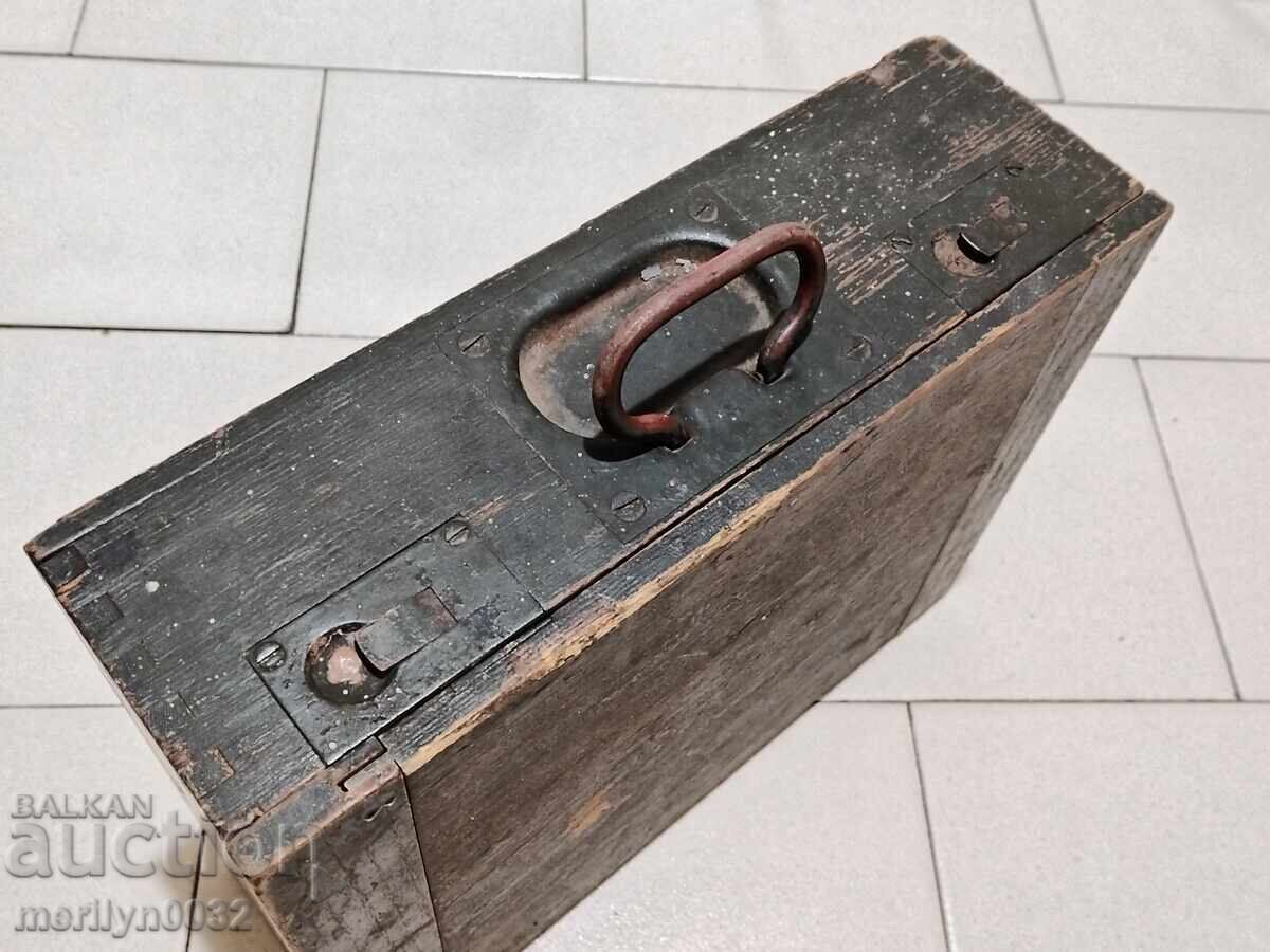Delivery of Wooden box medical cassette Wehrmacht WW1 WW2 RARE Delivery of Wooden box medical cassette Wehrmacht WW1 WW2 RARE