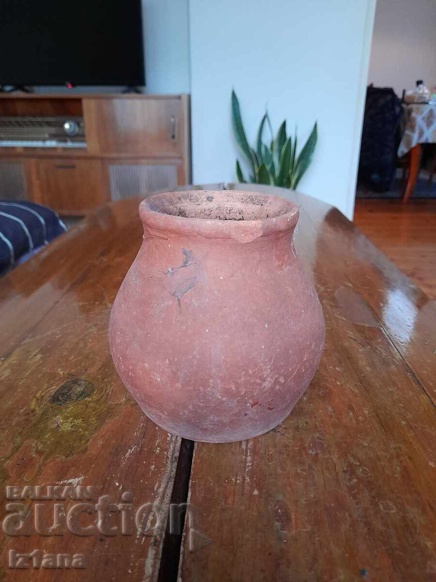 Antique ceramic pot with price 16.00 BGN | € 8.18 Antique ceramic pot with price 16.00 BGN | € 8.18