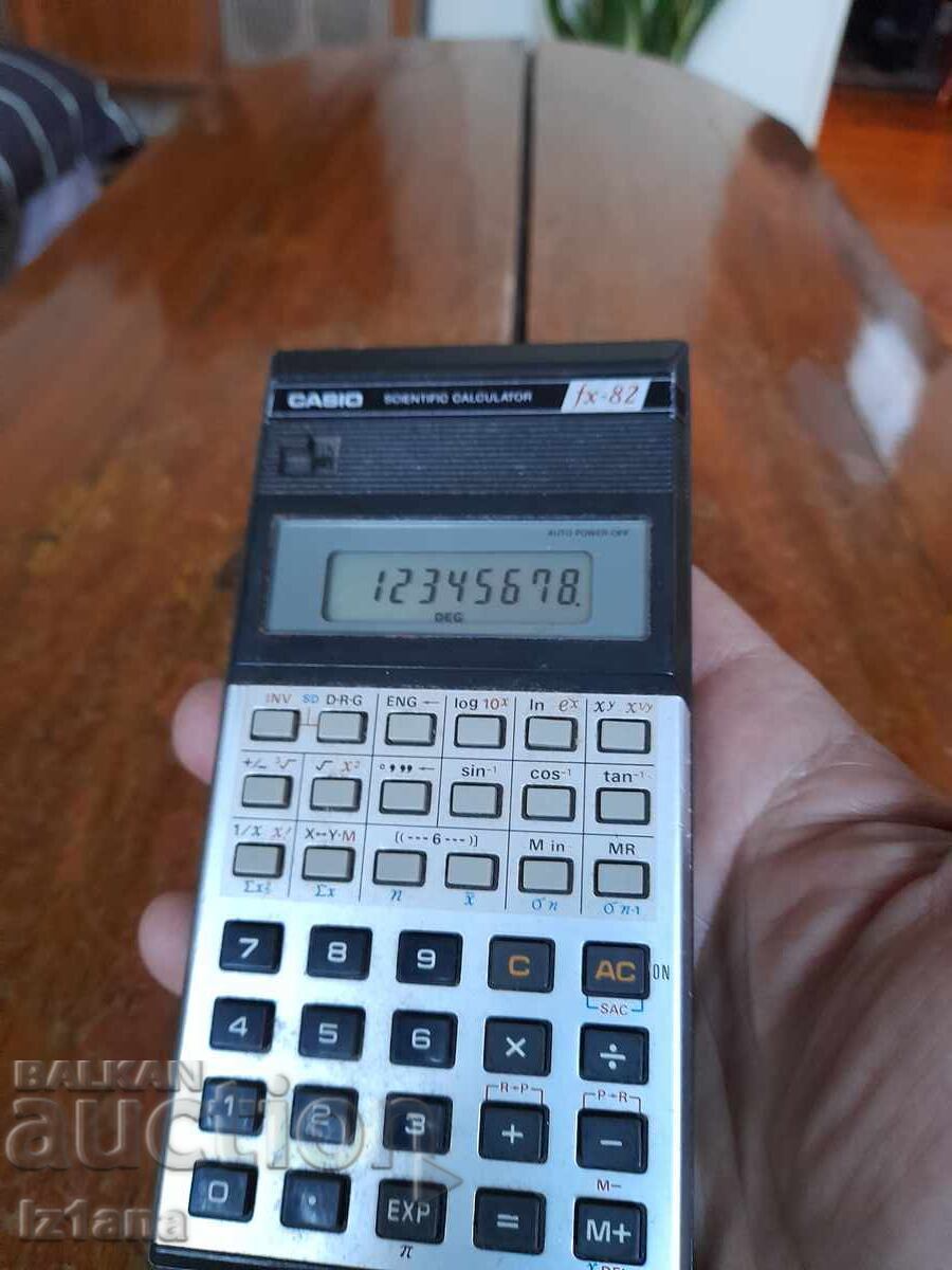Calculator vechi Casio FX-82