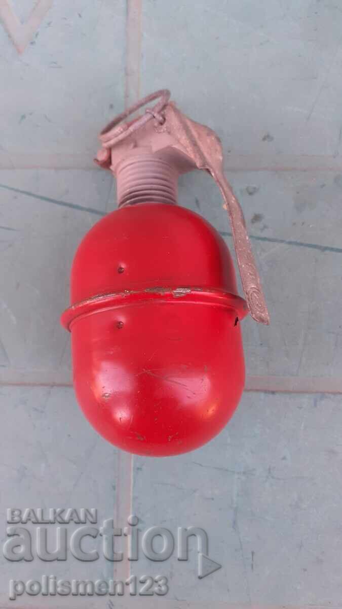 GRENADA - RGD-5 cu preț 75.00 BGN | € 38.35 GRENADA - RGD-5 cu preț 75.00 BGN | € 38.35