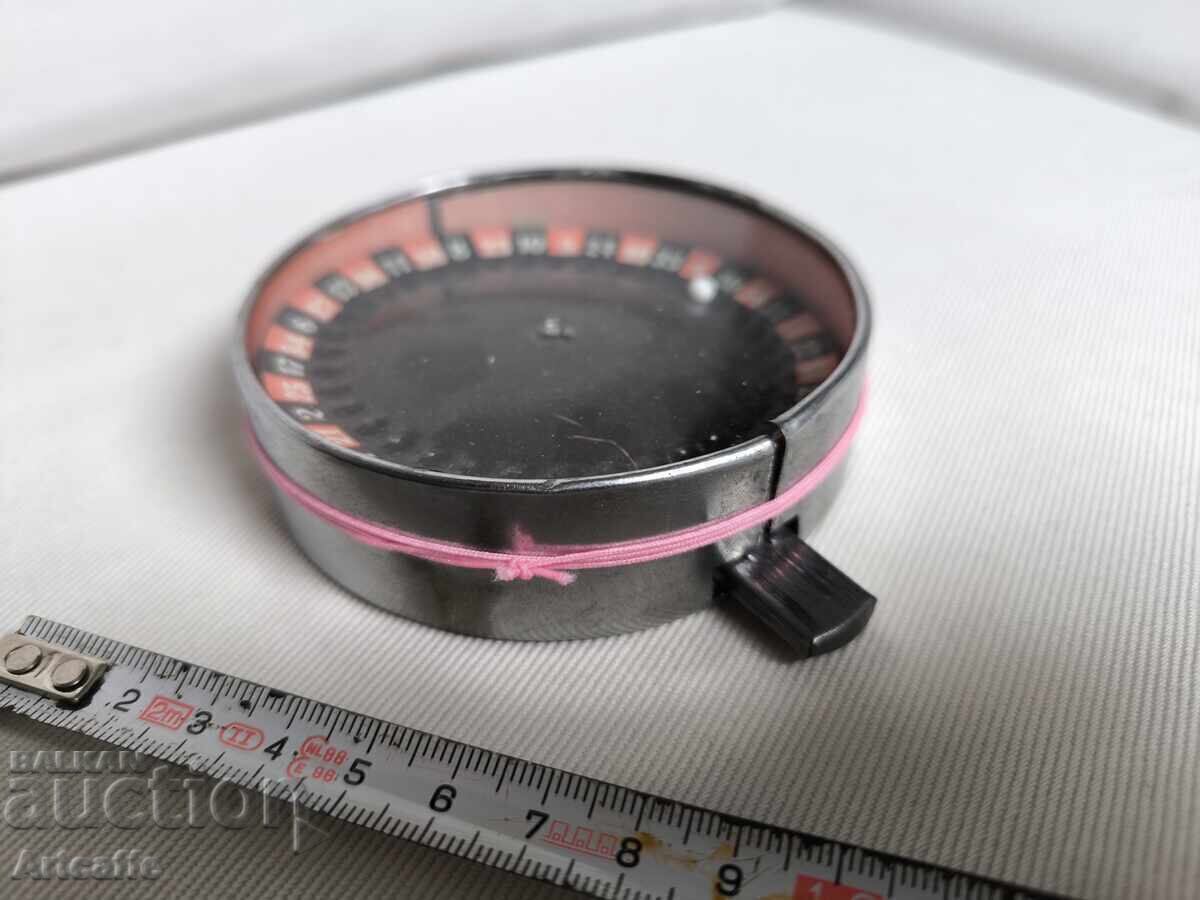 Auction Old portable roulette game WW2 Auction Old portable roulette game WW2