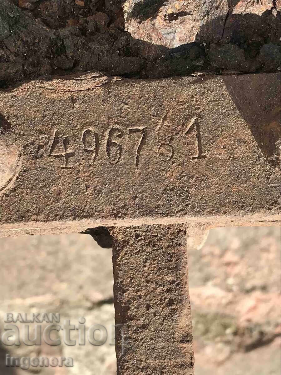 PLOW PLOW ANTIQUE SET METAL FORGED - 5 PLOW PLOW ANTIQUE SET METAL FORGED - 5