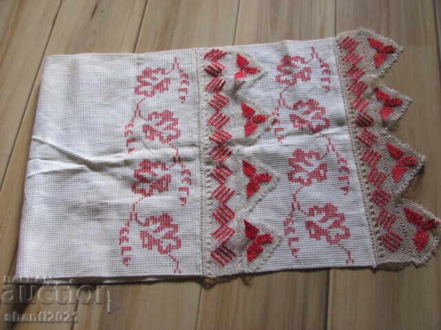 Auction Old towel, hand embroidery and hand knitted lace Auction Old towel, hand embroidery and hand knitted lace