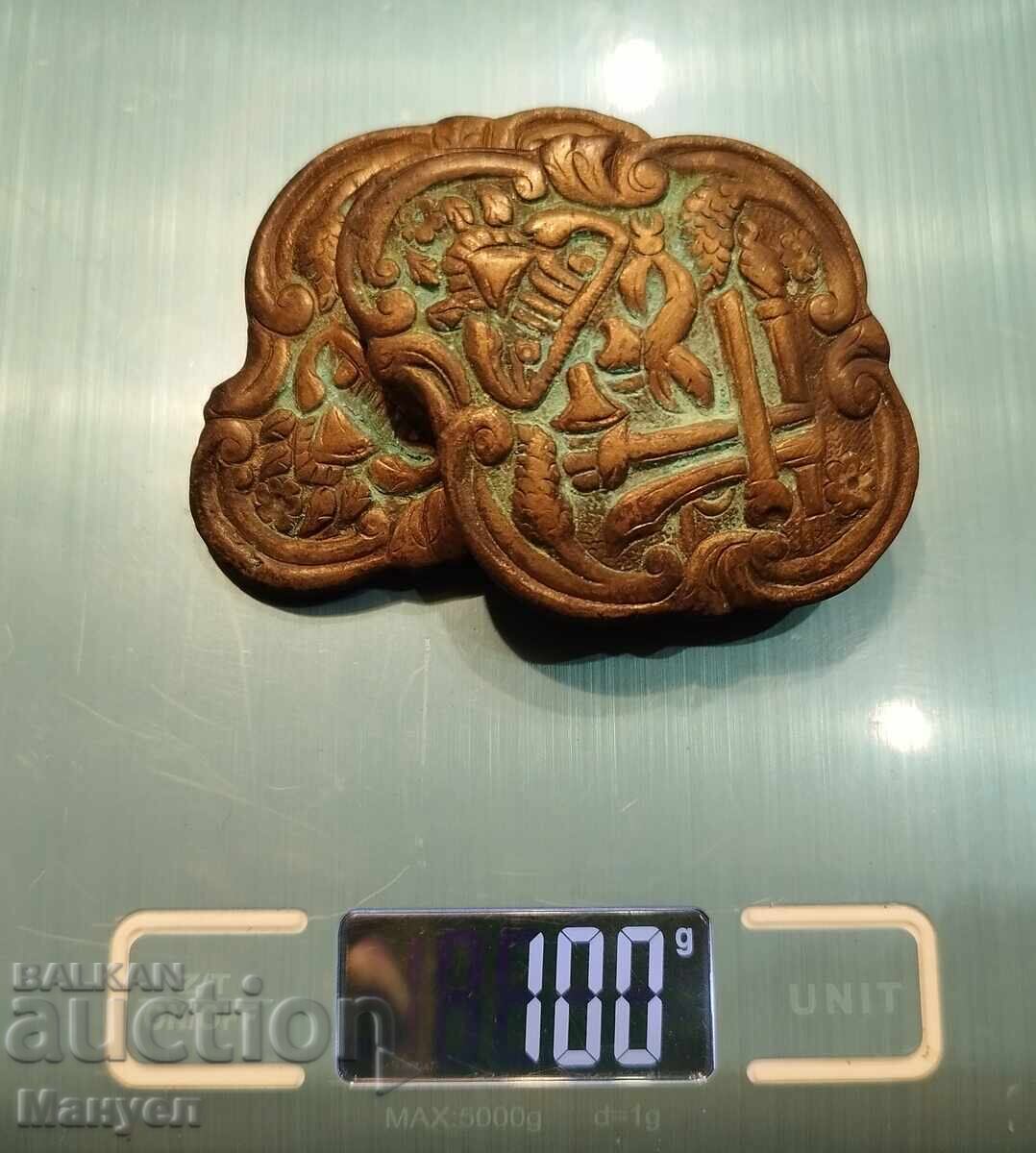 Доставка на Възрожденска сребърна пафта. Доставка на Възрожденска сребърна пафта.