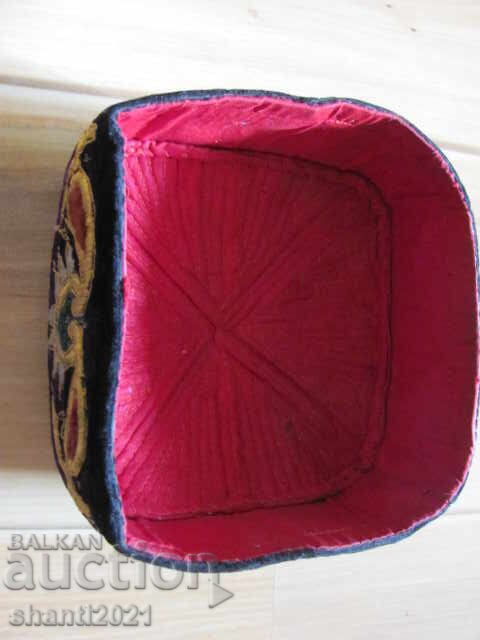 Παράδοση Αντίκα σκουφάκι, πούλιες, πούλιες Παράδοση Αντίκα σκουφάκι, πούλιες, πούλιες