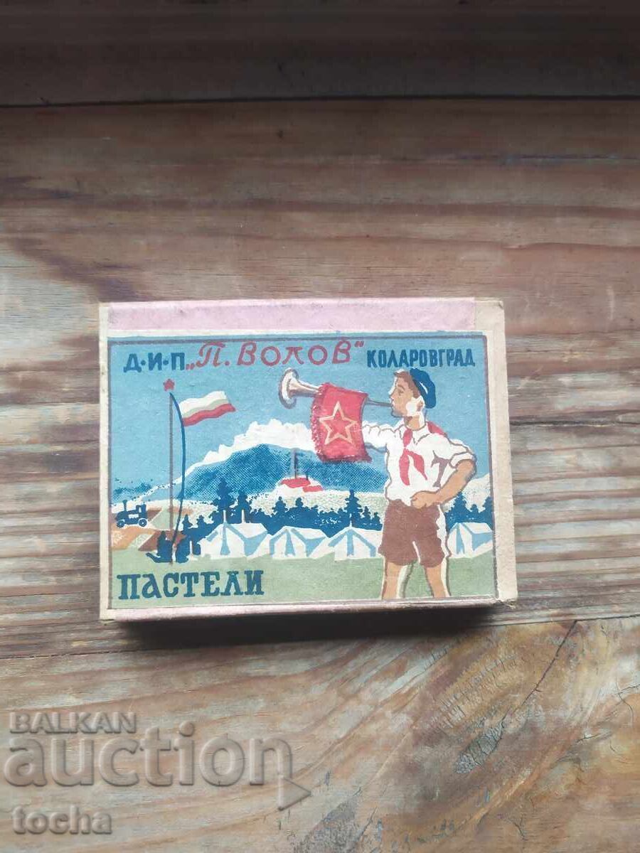 old crayons, unused old crayons, unused