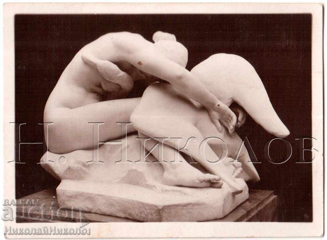 SMALL OLD PHOTO SCULPTURE JULES DEBOIS LEDA D416 SMALL OLD PHOTO SCULPTURE JULES DEBOIS LEDA D416