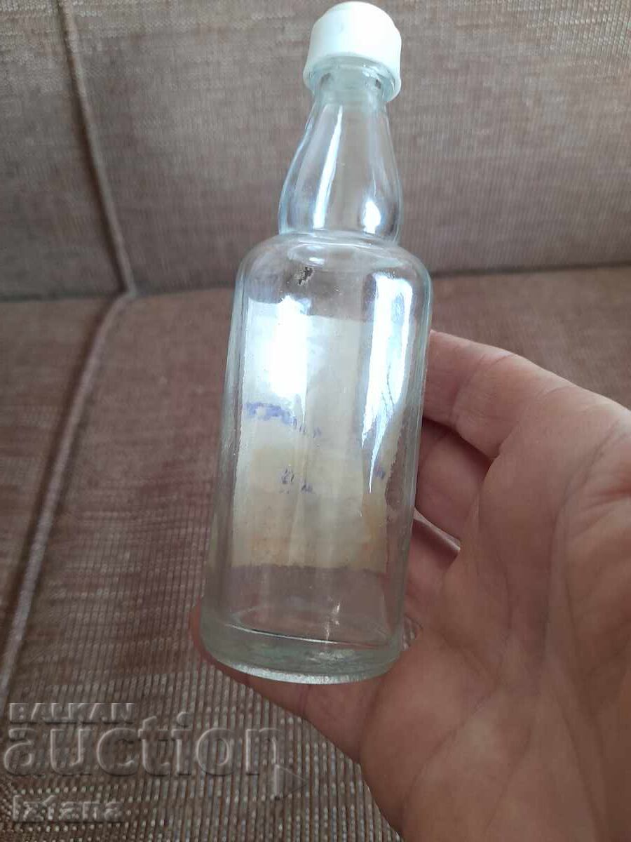 Παράδοση Παλιό βιβλίο εκατοντάδων γραμμαρίων από την Πλόντοβα Παράδοση Παλιό βιβλίο εκατοντάδων γραμμαρίων από την Πλόντοβα