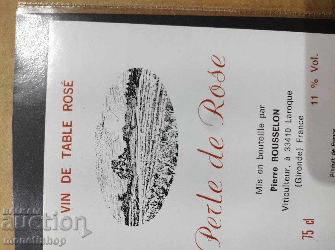 We offer a large collection of wine labels - 6 We offer a large collection of wine labels - 6