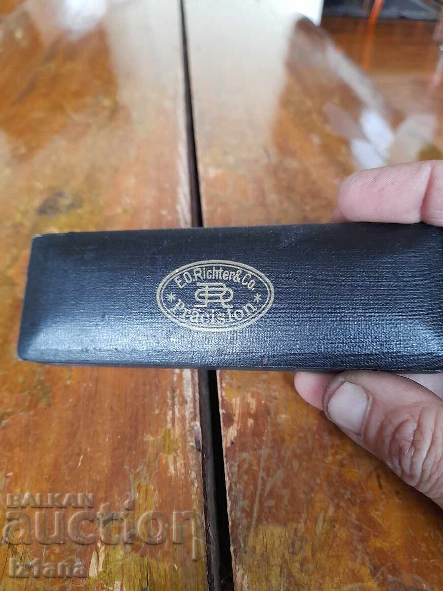 Old box of Richter Precision compasses with price 16.00 BGN | € 8.18 Old box of Richter Precision compasses with price 16.00 BGN | € 8.18