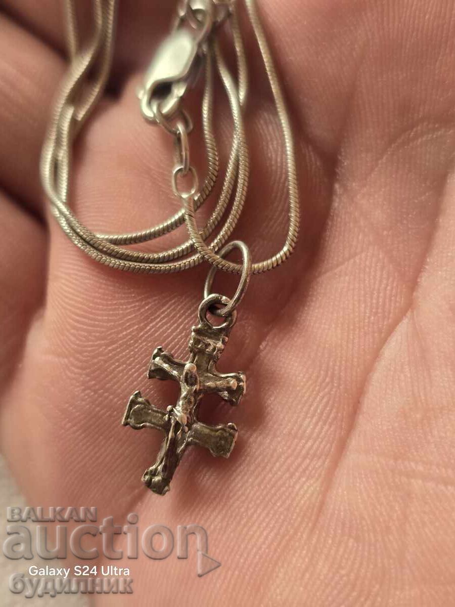 Lanț din argint cu pandantiv. BZC cu preț 27.99 BGN | € 14.31 Lanț din argint cu pandantiv. BZC cu preț 27.99 BGN | € 14.31