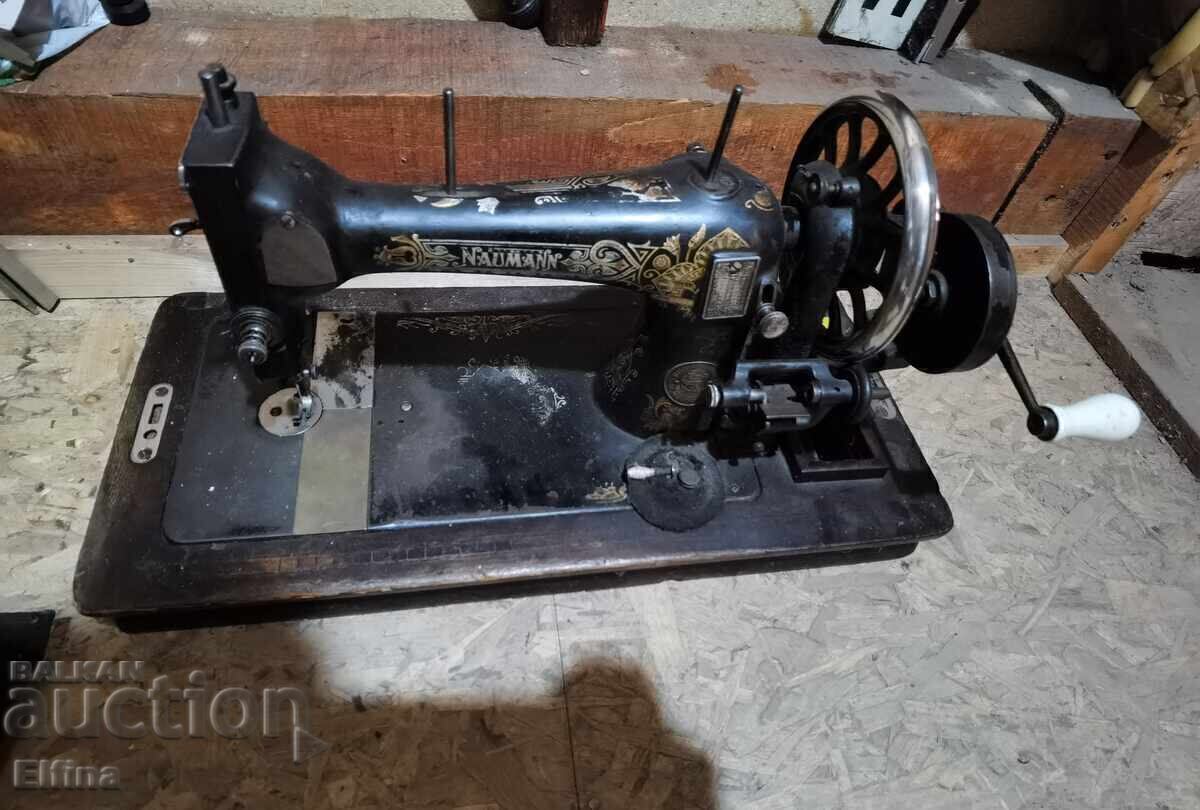 Naumann sewing machine for collectors with price € 150.00 | 293.37 BGN Naumann sewing machine for collectors with price € 150.00 | 293.37 BGN