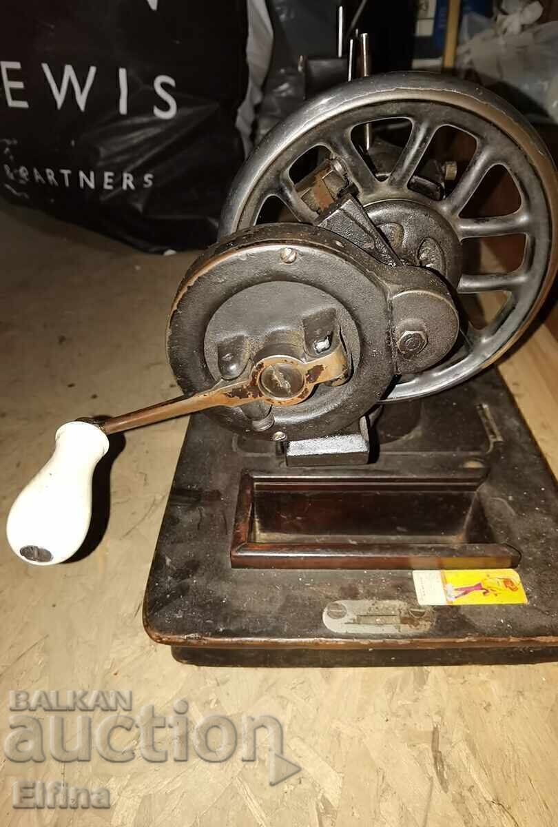 Naumann sewing machine for collectors - 5 Naumann sewing machine for collectors - 5