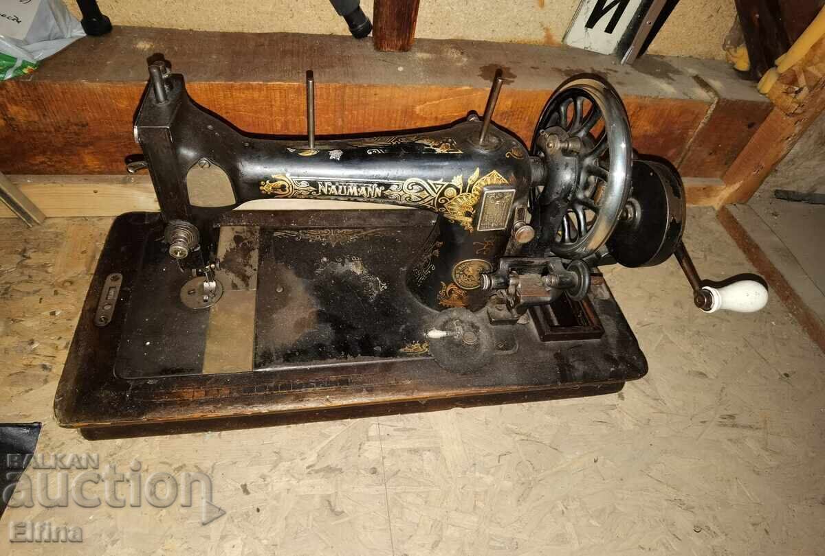 Naumann sewing machine for collectors Naumann sewing machine for collectors