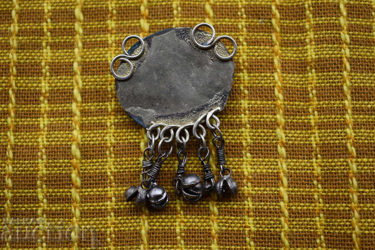 Old gold-plated mother-of-pearl jewelry with price 45.00 BGN | € 23.01 Old gold-plated mother-of-pearl jewelry with price 45.00 BGN | € 23.01