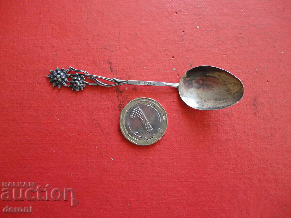 Super lingura de argint Super lingura de argint